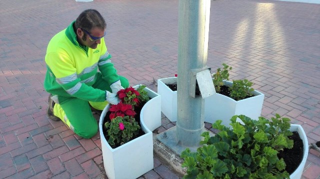 La Concejalía de Cementerio prosigue con las mejoras en el camposanto de Águilas 