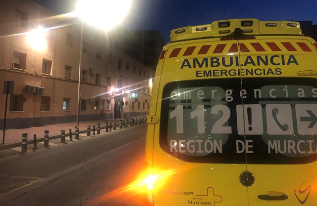 Interceptan una patera con seis inmigrantes en las inmediaciones de la playa de Calarreona en Águilas 