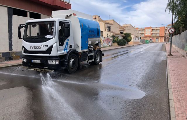 Águilas refuerza la limpieza viaria y la recogida de residuos durante el Carnaval