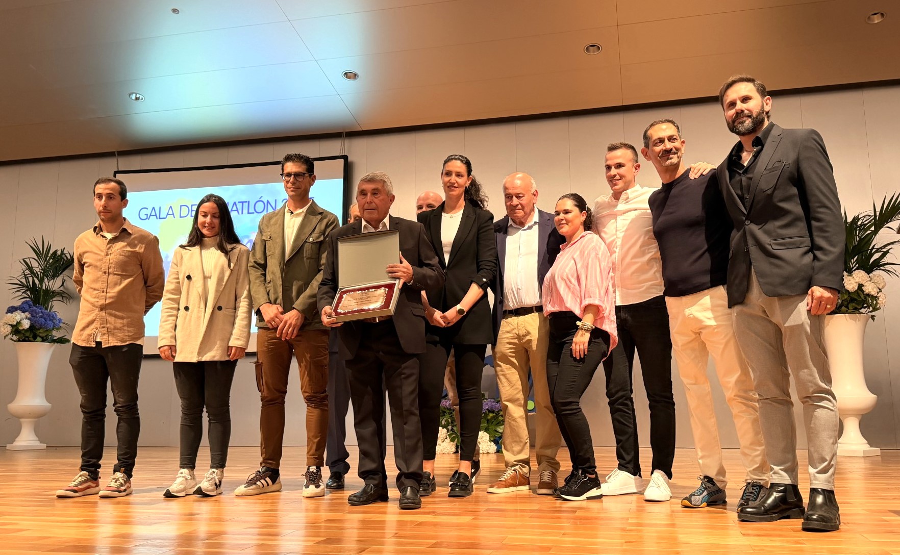 El aguileño Diego Calvo se despide tras cuatro décadas al frente del triatlón murciano
