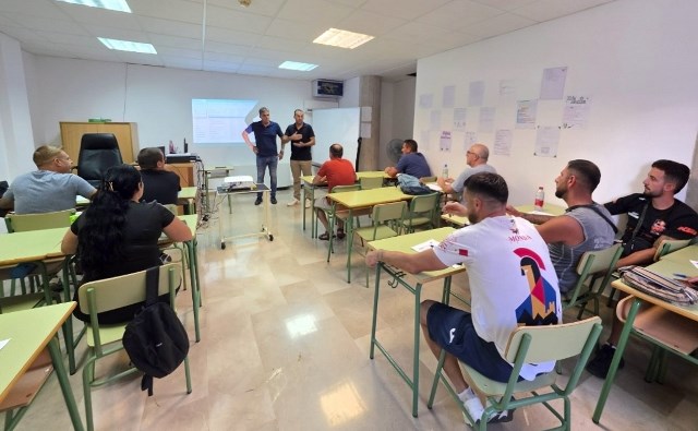 Águilas impulsa la formación especializada en el sector pesquero con una nueva edición gratuita del curso de marinero pescador