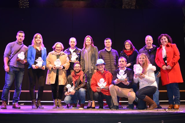 Cientos de escolares participan en el Certamen de Villancicos Escolares de Águilas