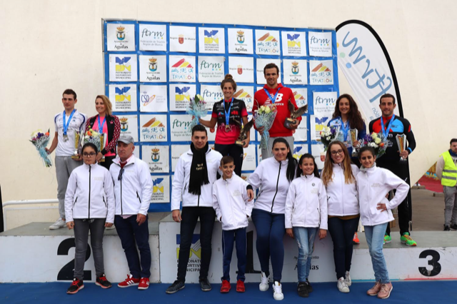 David Castro y Cecilia Santamaría se proclaman campeones del Duatlón ‘Carnavales de Águilas’