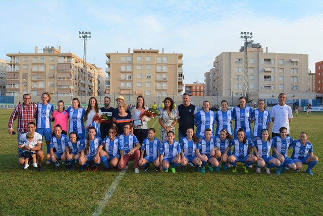 El equipo de La Unión Deportiva Águilas Femenino fue presentado en El Rubial 