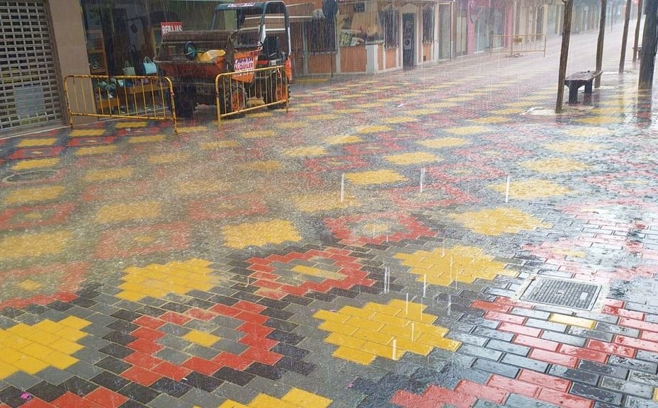 La empresa encargada de las obras de la calle Conde de Aranda anuncia actuaciones para mitigar los efectos en casos de fuertes lluvias 