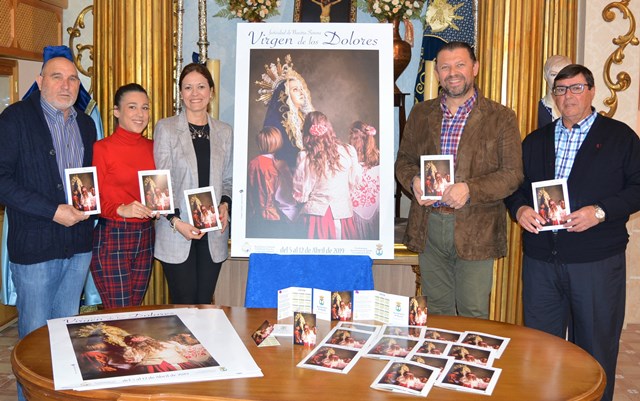 El Paso Azul presenta el cartel y programa de actos del Día de la Patrona de Águilas 