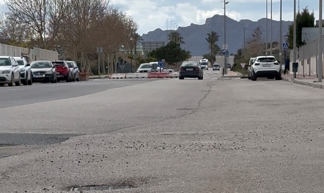 Sáez: “La ausencia de marcas viales en el Paseo de las Acacias podría provocar un accidente”