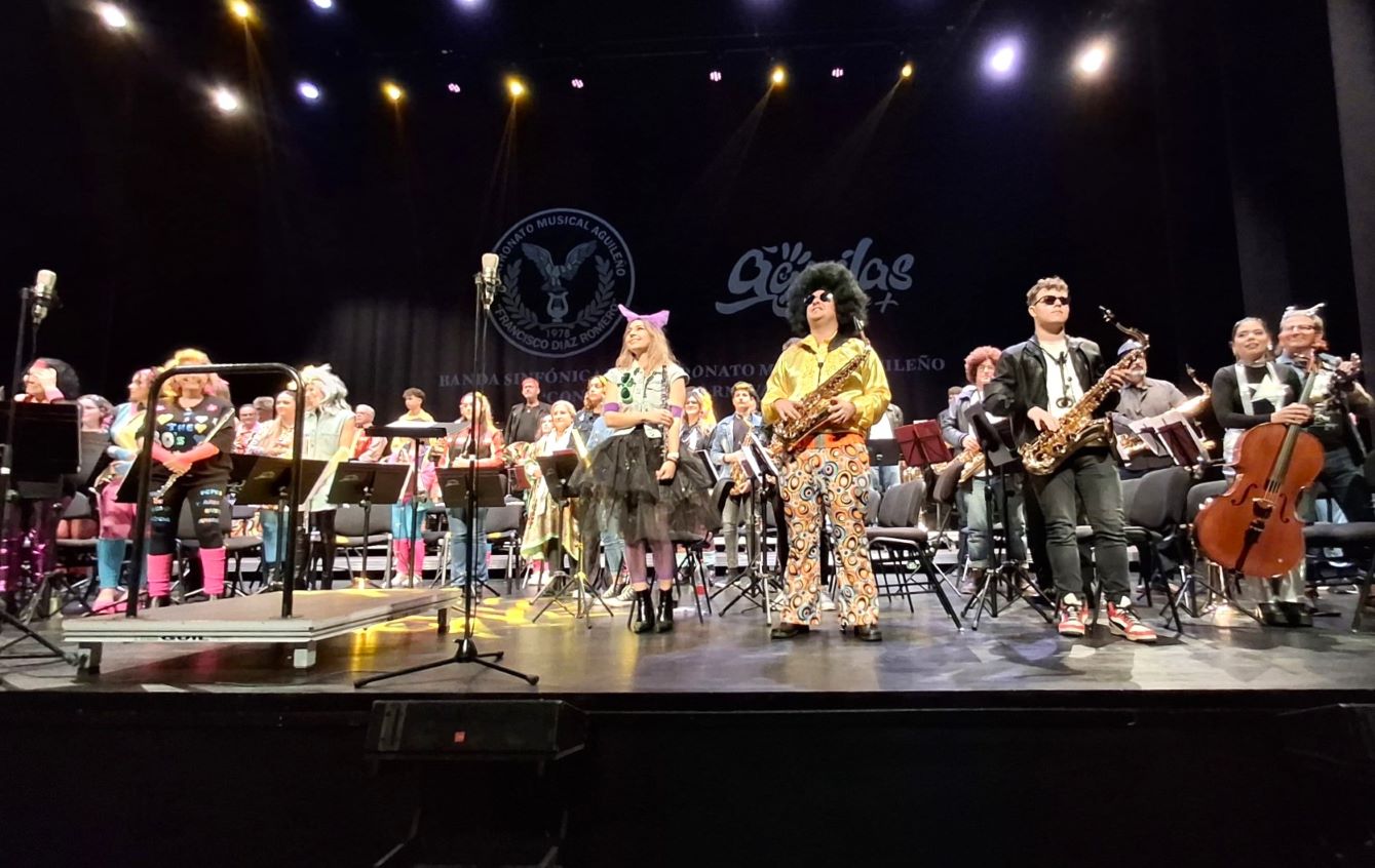 La banda del Patronato Musical Aguileño pone música al Carnaval