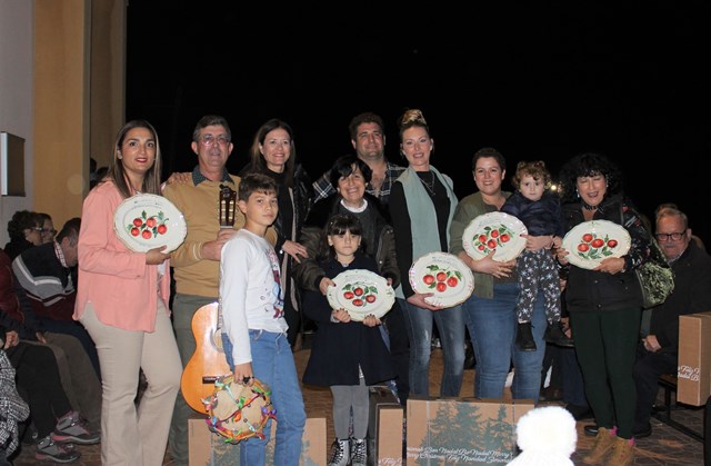 María José Torres y Antonia Muñoz se alzan con los primeros premios del XXVI Concurso de Ramillete de Tomate