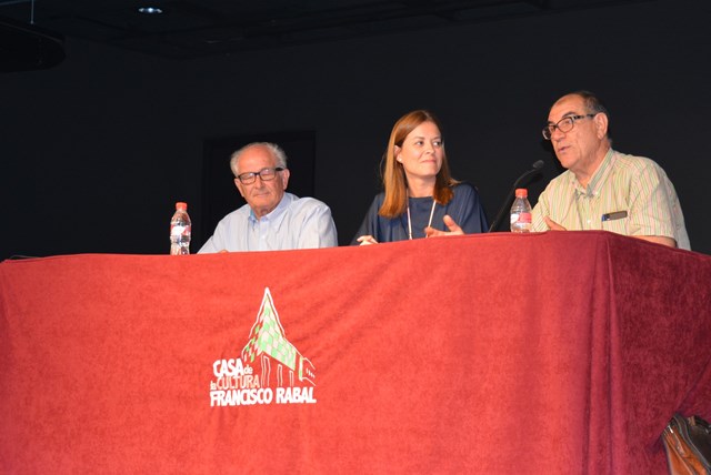 Pedro Locubiche presenta en Águilas su novela “Operación Captura. Entre Águilas, Pulpí y Granollers” 