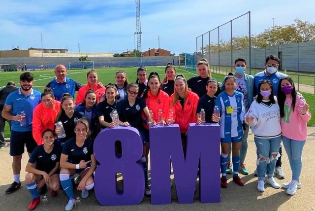 La Unión Deportiva Águilas Femenino se suma a los actos con motivo del Día Internacional de la Mujer