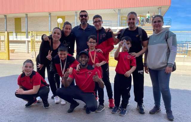 El club Karate Águilas Shotokan logra tres medallas en el Campeonato Regional