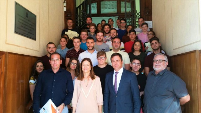 Cuatro cursos de la Comunidad permiten a 55 jóvenes en paro de Águilas formarse en los puestos más demandados en el municipio