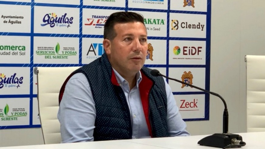 Gaspar Campillo deja el banquillo del Águilas Fútbol Club