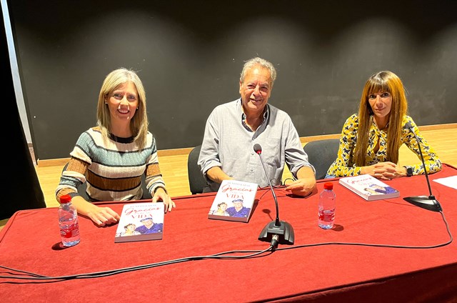 La Casa de la Cultura acoge la presentación de “Gracias por mi vida”, de Benito Rabal