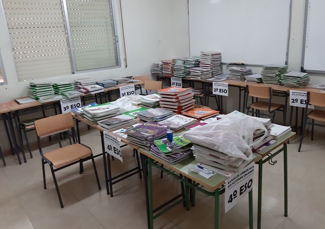 Más de doscientos estudiantes se benefician del banco de libros del IES Alfonso Escámez de Águilas 