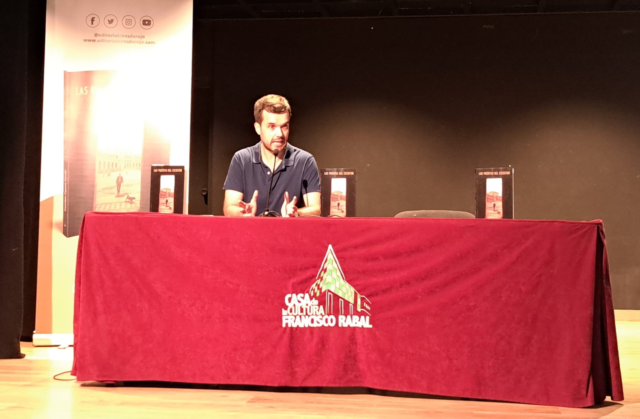 Francisco Cayuela presenta en Águilas “Las puertas del escritor”