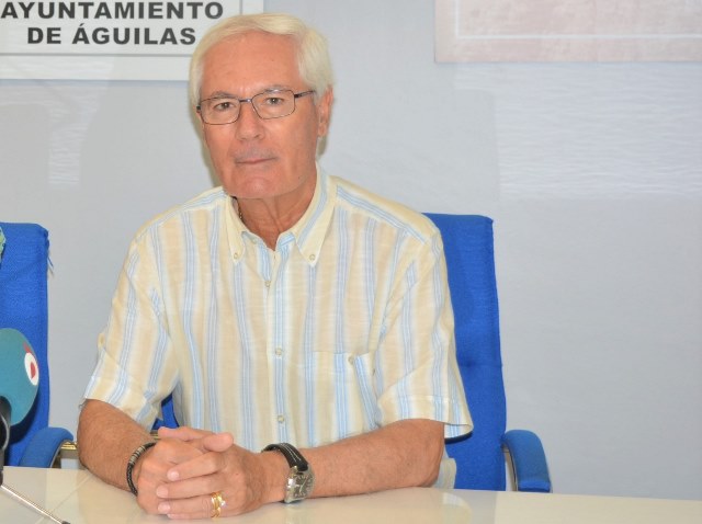 El edil de Educación califica de incomprensible que Águilas quede excluida del programa de obras de mejora en centros escolares